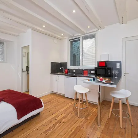 Daire Hypercentre Calme Et Ccosy Impasse Saint Julien, 1er Etage