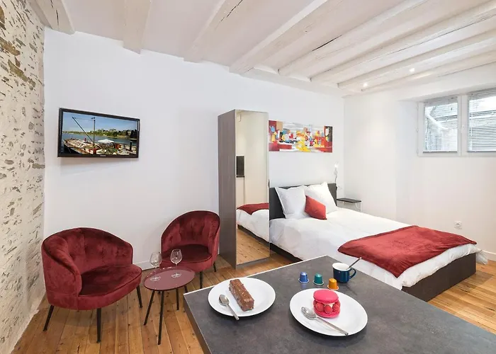 Hypercentre Calme Et Ccosy Impasse Saint Julien, 1er Etage Angers